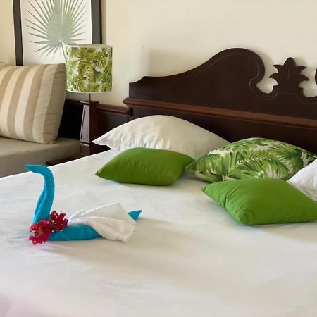Studio Charme Creole Acces Plage Сент-Люс Экстерьер фото